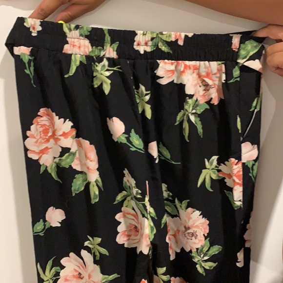 Floral Pants! - Picture 2 of 2